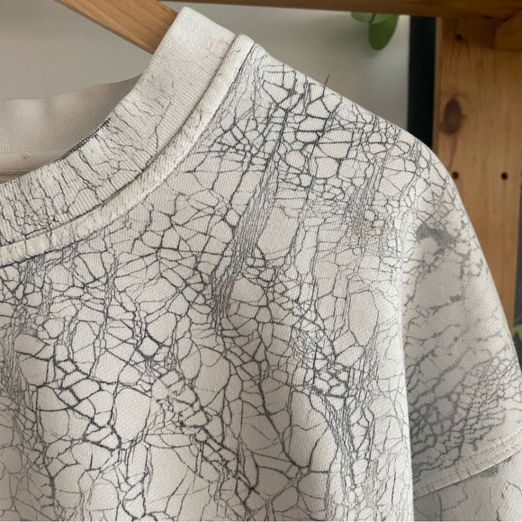 Lululemon Perfectly Oversized Crew Thread Dye White Black 8 - Picture 9 of 16